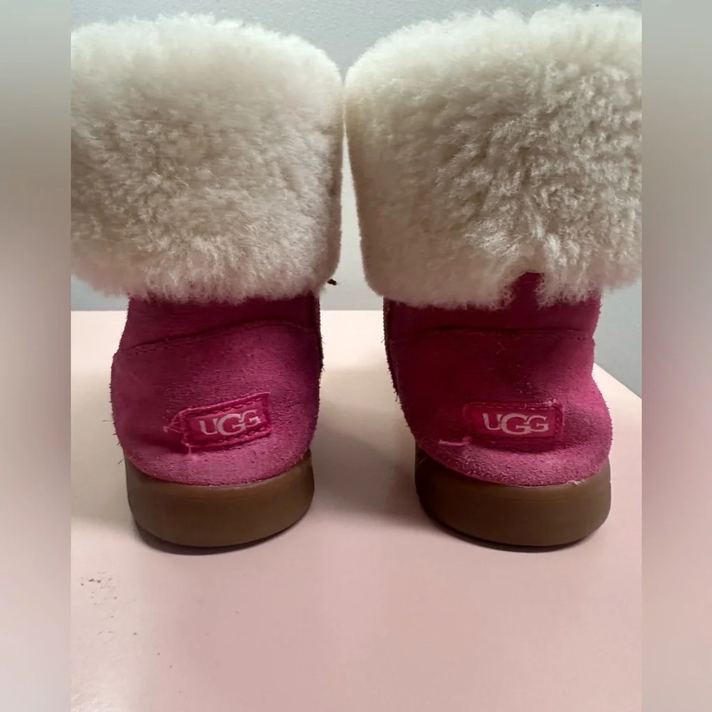UGG Pink Kids Boots with Cream Fur - Picture 6 of 8